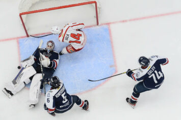 «Трактор» — «Торпедо»: выездные матчи нижегородцев пестрят голами, кэф 2 на ТБ с подстраховкой
