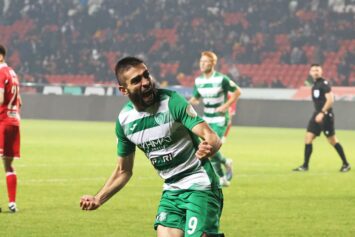 Пари по статистике в матче «Ахмат» — «Ростов»: команды покажут результативный футбол и заиграют кэф 1.89