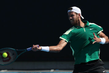 Ставка на индивидуальный тотал Карена Хачанова в матче с Янником Синнером за 2.04