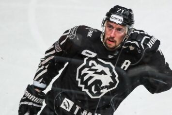 «Трактор» — «Сибирь»: пари по тренду гостей на тотал с кэфом 1.9