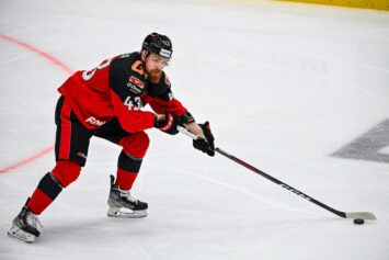 «Авангард» — «Автомобилист»: «ястребы» умеют играть против екатеринбуржцев на своей площадке. Ставка за кэф 2.05