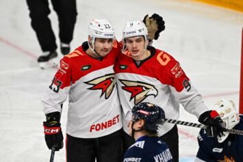 «Авангард» — «Лада»: атака омичей и оборона тольяттинцев намекает на пробитие общего тотала за 2.25