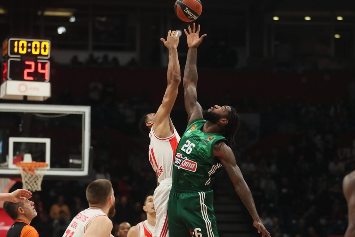 Панатинаикос