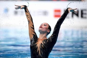Интервью с двукратной чемпионкой мира по синхронному плаванию в микст-дуэте Майей Гурбанбердиевой
