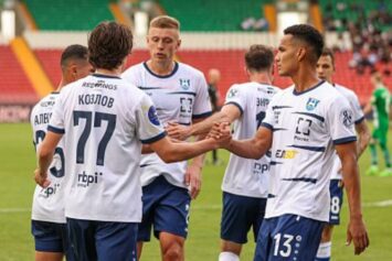 «Балтика» — «Крылья Советов»: калининградцы слабо играют в атаке на родном стадионе. Ставка на тотал хозяев за кэф 2.95