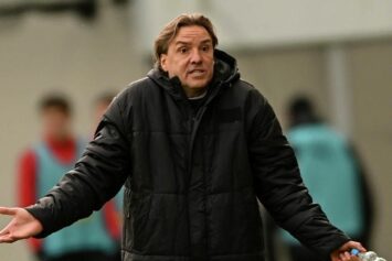 Боится дисквалификации: Сергей Юран отказался давать комментарии после крупного поражения «Пари НН» от «Динамо»