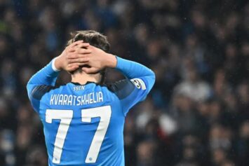 Хвича Кварацхелия отказывается от перехода в ПСЖ ради нового контракта с «Наполи»