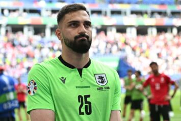 «Бавария» вновь заинтересована во вратаре сборной Грузии Мамардашвили