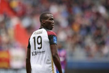 Погба подписал контракт с клубом Н'Голо Канте