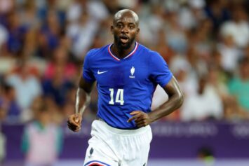 Футболист сборной Франции стал жертвой расистских оскорблений после победы над Аргентиной на Олимпиаде