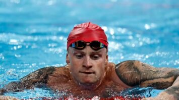 Адам Пити раскритиковал питание на Олимпиаде в Париже: черви в еде и недостаток мяса для спортсменов