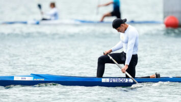 Последний россиянин на ОИ-2024 Захар Петров остался без медалей в каноэ