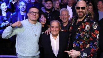 Дата реванша между Усиком и Фьюри официально утверждена