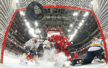 Экс-глава пресс-службы Шемберг: «КХЛ полностью контролируется Кремлем и «Газпромом»