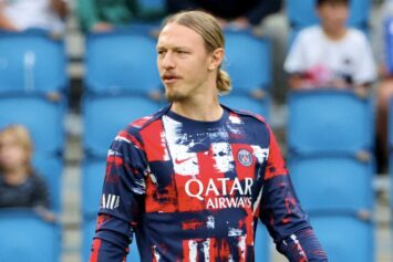 Карпин отметил улучшение в тренировочной дисциплине Сафонова после перехода в ПСЖ