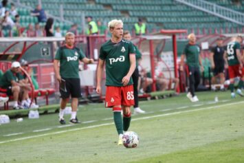 Гасилин сравнил Батракова с Бекхэмом после дубля в матче с «Оренбургом»