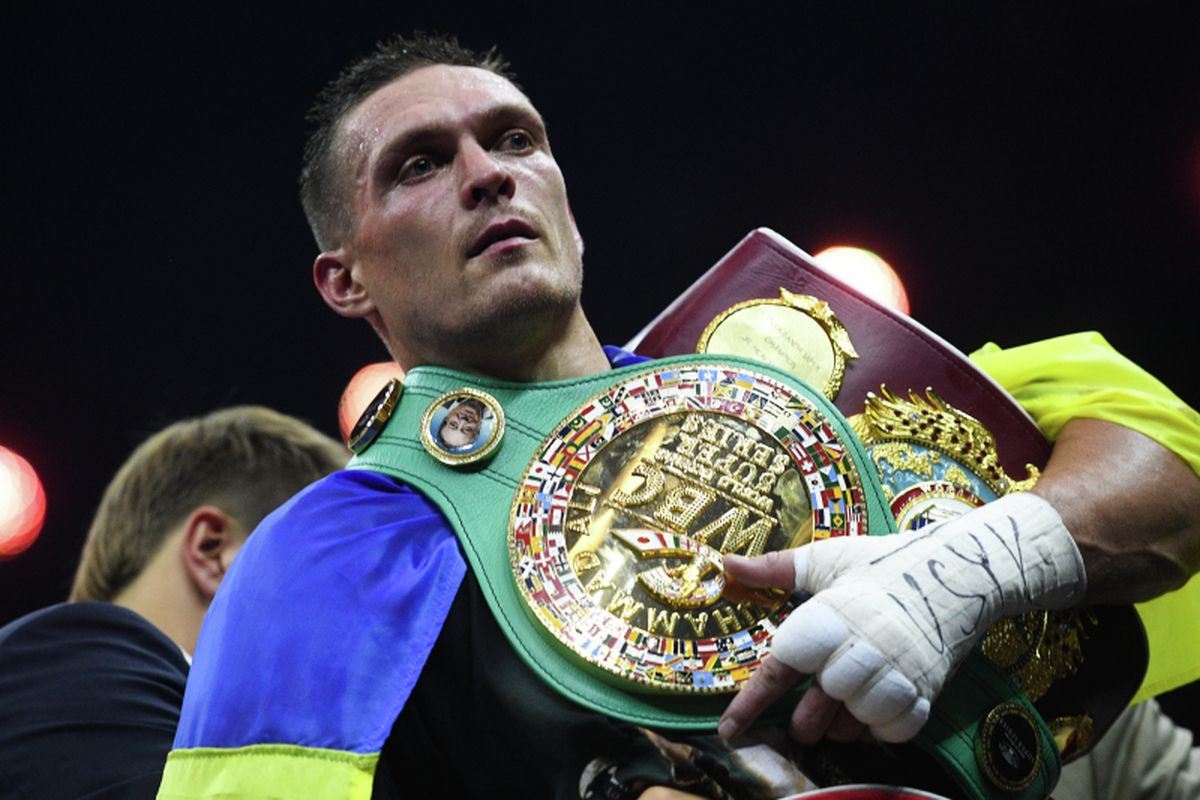 Александр Усик