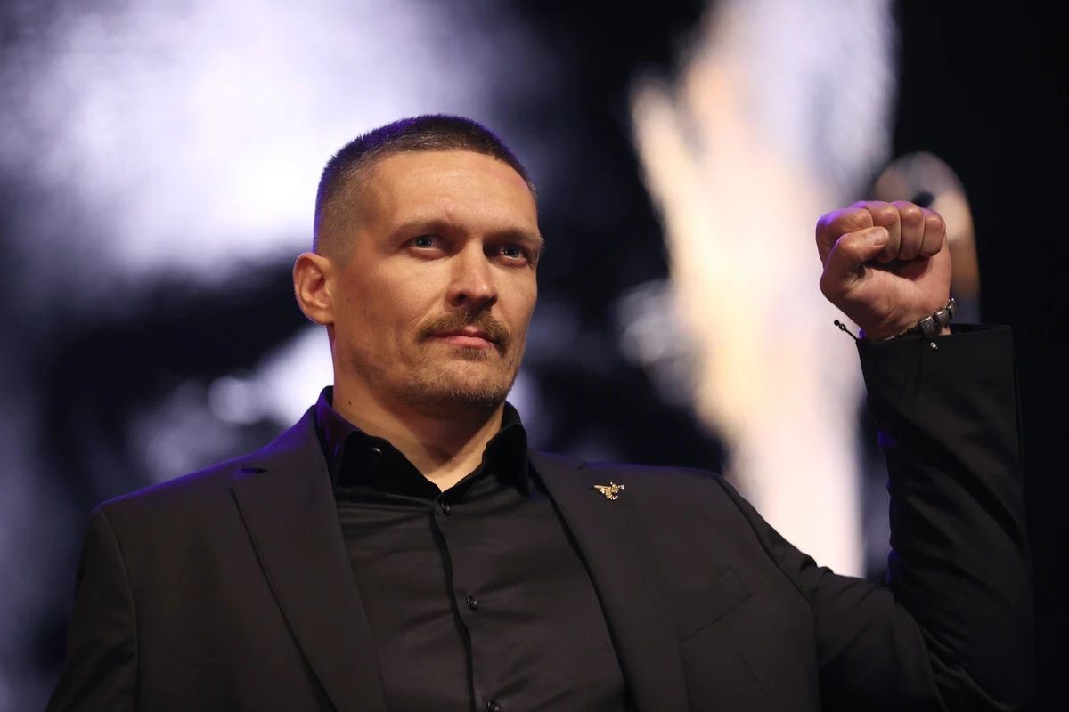Александр Усик