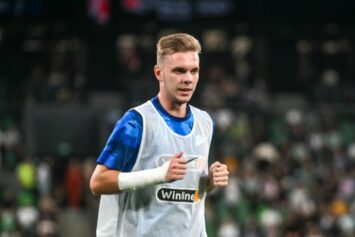 Ещенко прокомментировал высказывание Глушенкова о сборной России