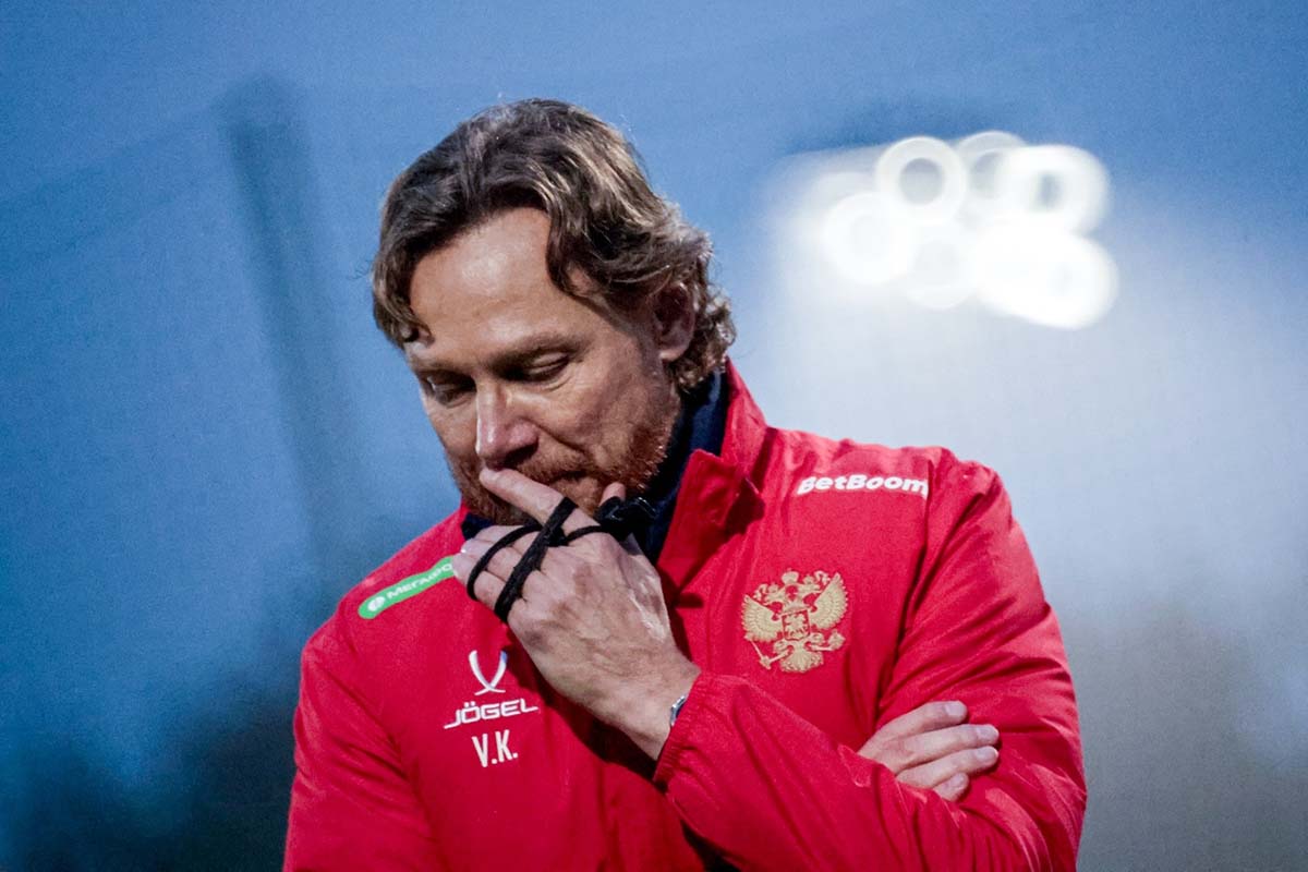 Главный тренер Карпин
