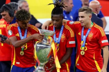 Нико Уильямс купил Porsche 911 с разрешения матери после Евро-2024