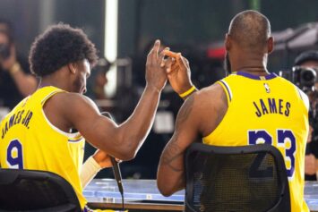 Леброн и Бронни Джеймсы стали первым в истории НБА дуэтом отца и сына