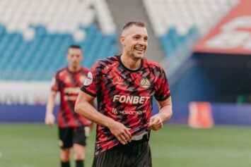 Попков ответил Дзюбе на его слова о «полупокерах» из «Амкала»