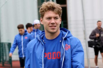 Грицюк прокомментировал судейство в НХЛ: «Удаления в играх почти не даются»