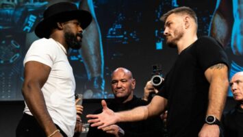 Джон Джонс объяснил отказ пожимать руку Стипе Миочичу на битве взглядов перед UFC 309