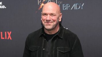 Дэйна Уайт рассказал, почему в UFC перейдут на перчатки старого образца