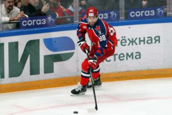 Мамин: «Играть в комбинационный хоккей сложно из-за плотности на льду»