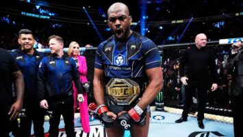 Джон Джонс признался, что ведет переговоры с руководством UFC о следующем бое