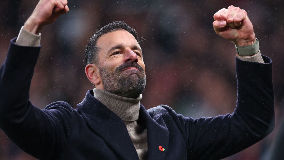 Ван Нистелрой выразил желание в будущем стать главным тренером «Манчестер Юнайтед»