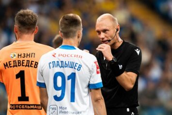 Лев Лещенко подверг критике судейство в матчах «Динамо»