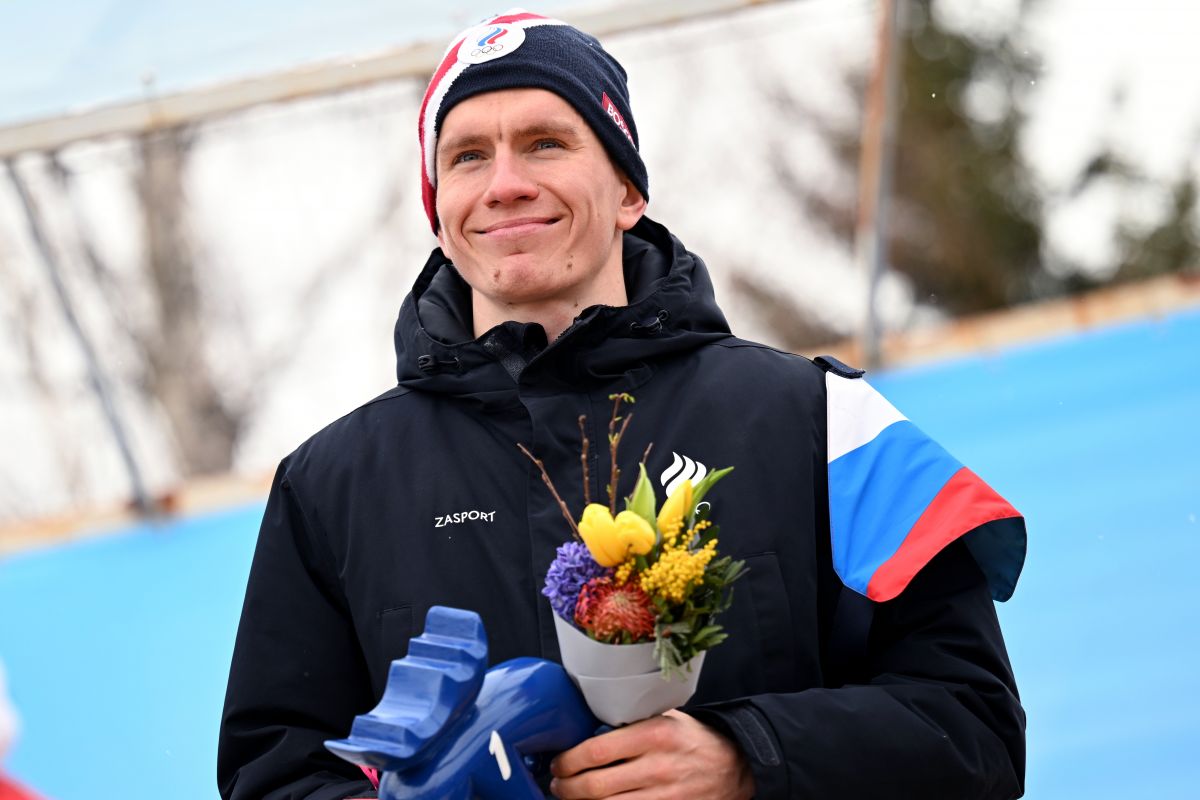 Александр Большунов