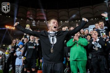 Артур gaz Газданов: «У Маврина нет шансов остаться в «Пари НН». Взяли чисто поснимать»