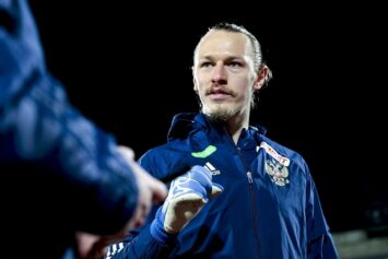 Бельгийский тренер оценил перспективы Сафонова стать основным вратарем ПСЖ