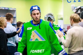 Никита Гусев оценил высокую результативность лучшего бомбардира КХЛ Ливо