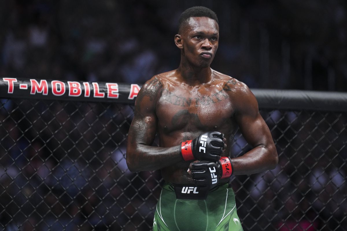 Исраэль Адесанья