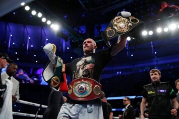 Александр Усик признан «Бойцом года» по версии BWAA