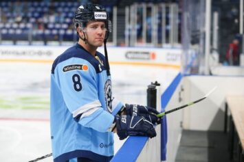 Хоккеист «Сибири» Мерфи оставил предостережение соперникам по плей-офф