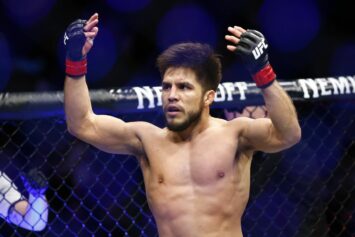 Генри Сехудо выразил интерес к поединку с Петром Яном