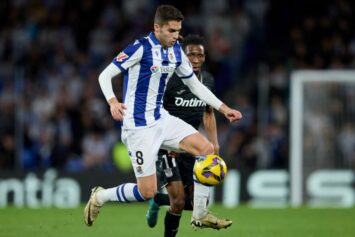 Виктор Окишор рассказал о сравнении с Арсеном Захаряном