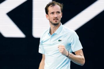 Медведев объяснил вылет с «Мастерса» в Майами проблемами со спиной