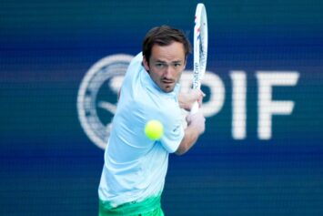 Янчук оценил перспективы Медведева в ATP-туре