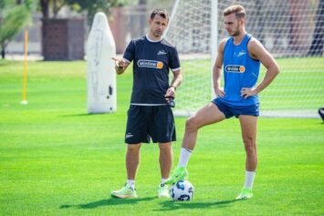 Инсайдер: Глушенков недоволен Семаком и пропустил тренировку «Зенита»