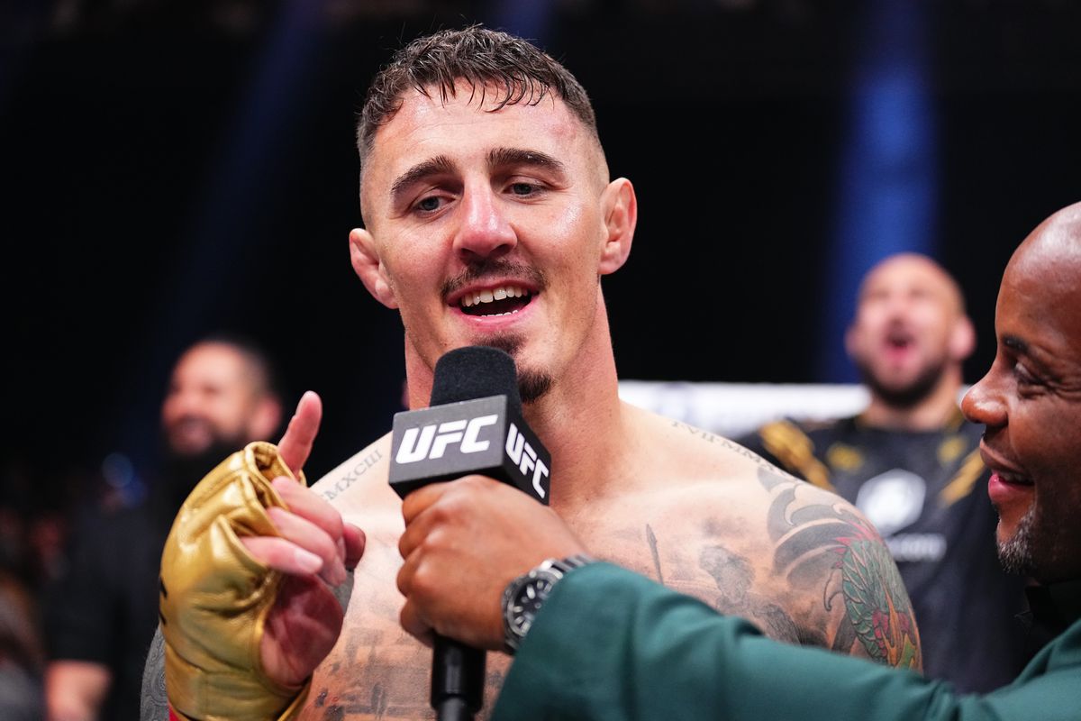 Том Аспиналл