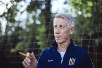 Известный отечественный тренер не верит в скорый допуск сборной к международным турнирам