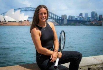 Журова прокомментировала решение Касаткиной выступать за Австралию