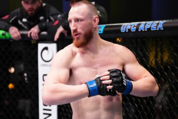 Джо Пайфер раскритиковал целую страну из-за снятия с боя против Келвина Гастелума